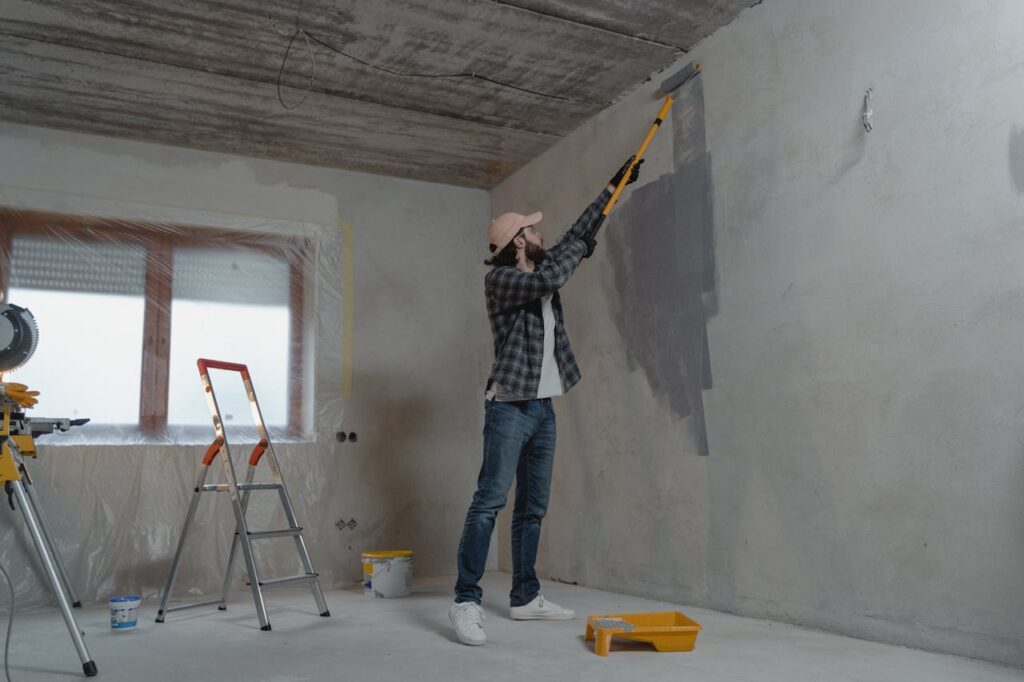 how much does it cost to paint an apartment