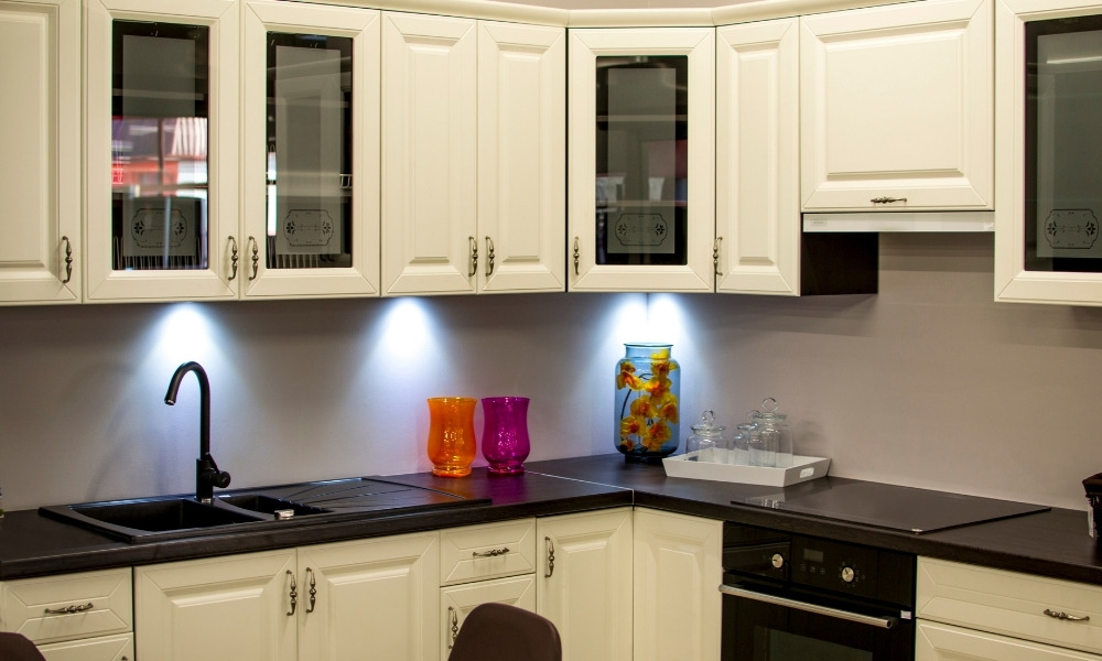 contemporary kitchen setup